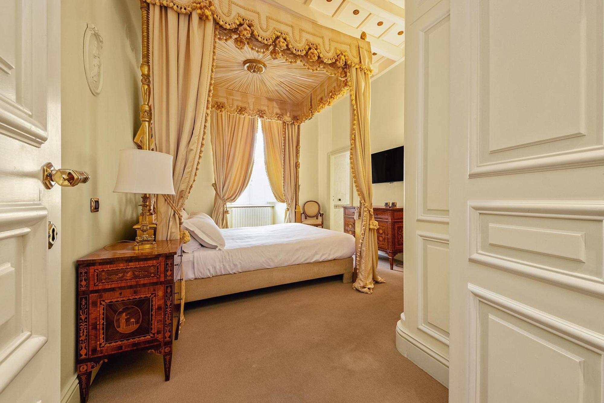 Appartement Ych-Magnifica Residenza A Campo De Fiori à Rome Extérieur photo